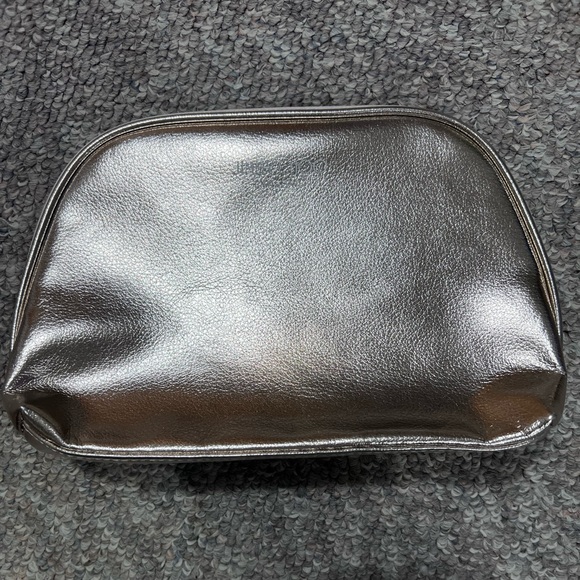 Jimmy Choo Parfums Pouch 💕 - Picture 5 of 6